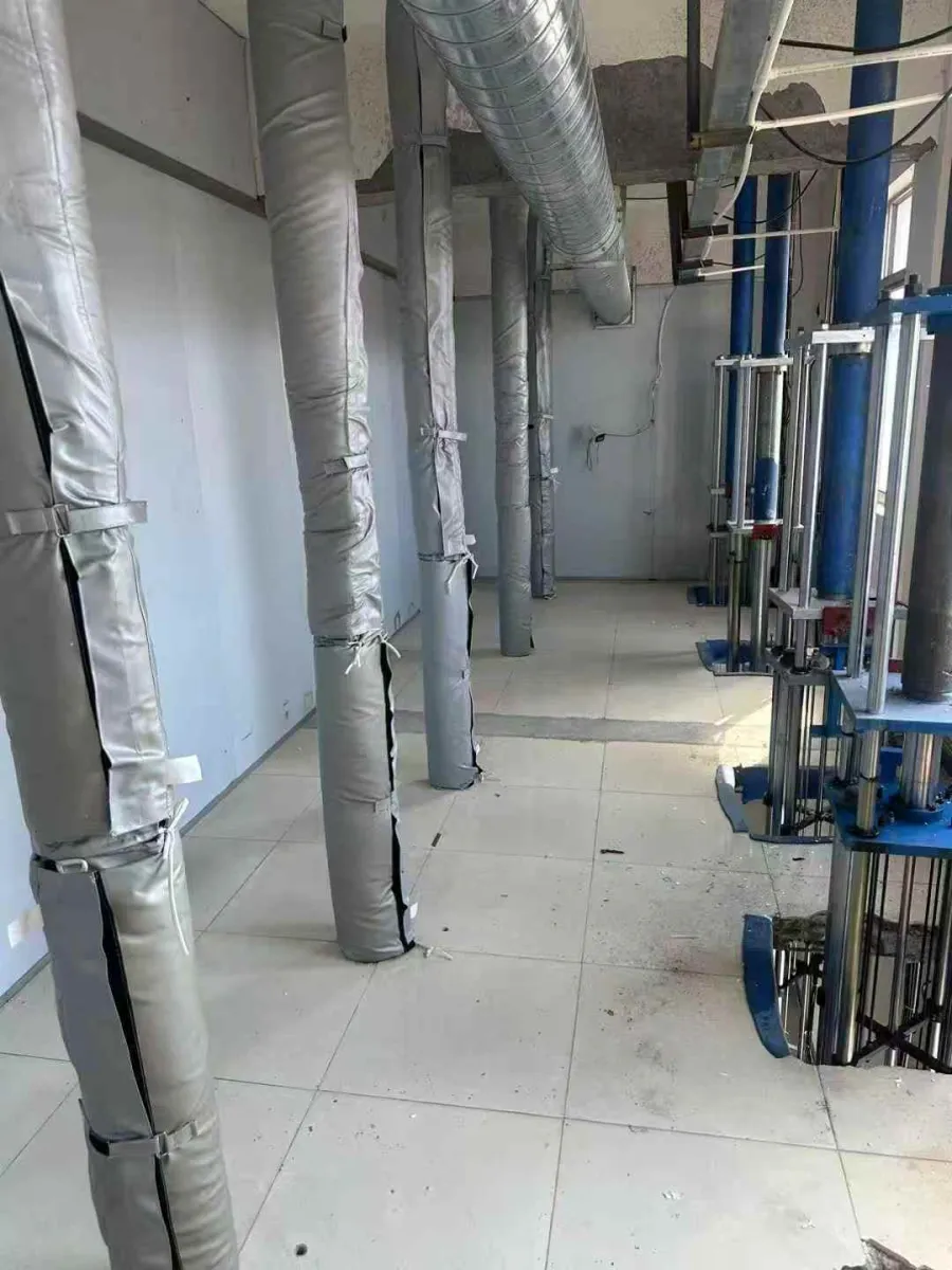 Pipe wrapping with silicone fabric